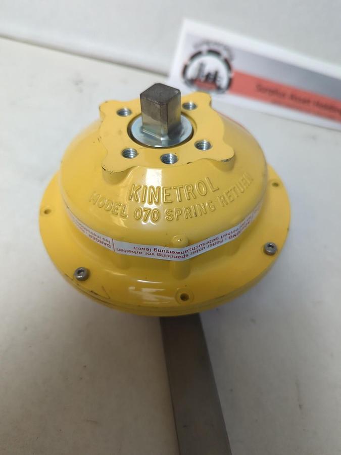 Used KINETROL,MODEL 070,SPRING RETURN ACTUATOR UNIT + MANUAL ACTION 12 IN HANDLE