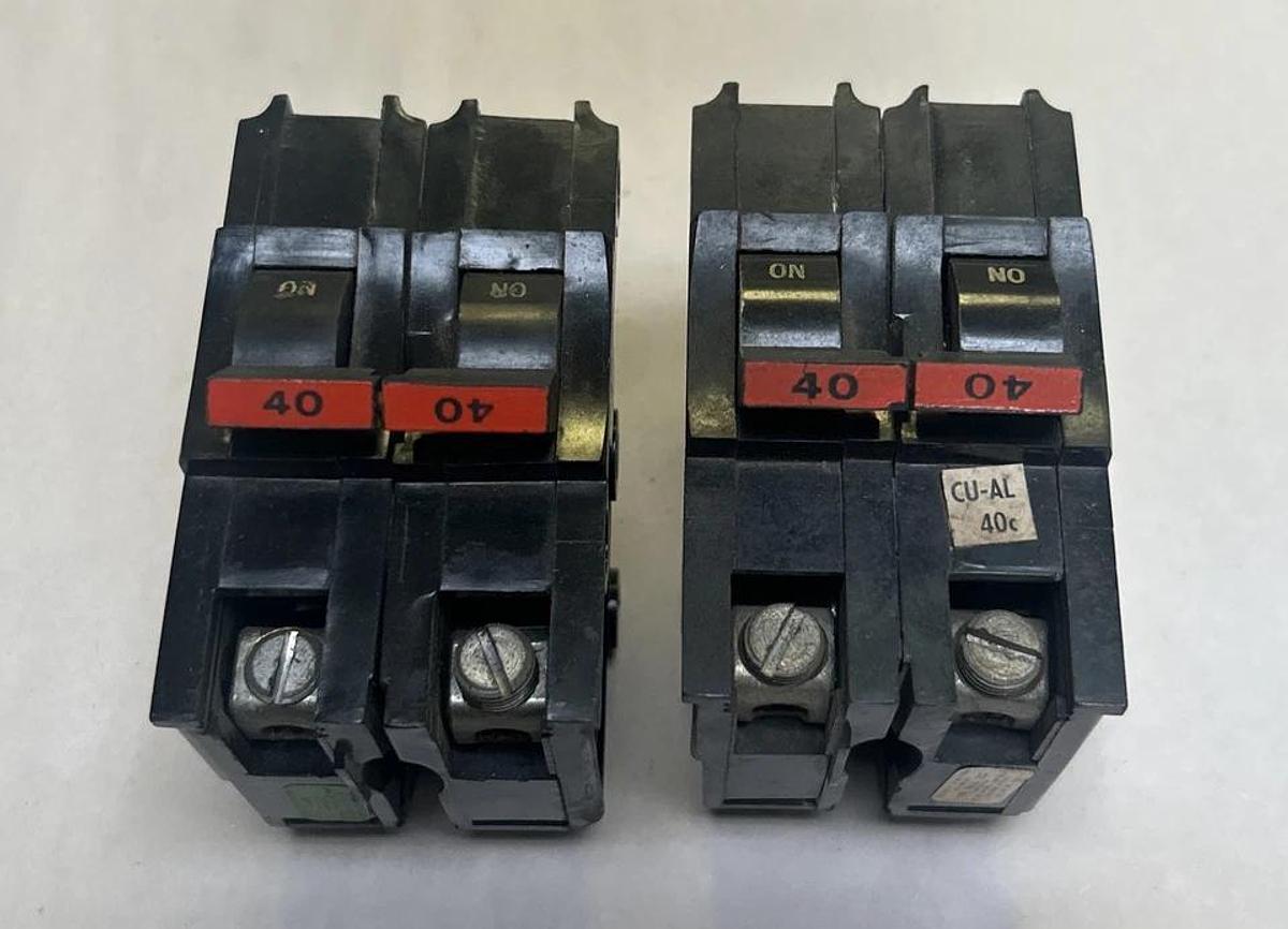 Used FEDERAL PACIFIC,NA240,CIRCUIT BREAKER 40A 120/240V 2P LOT OF 2