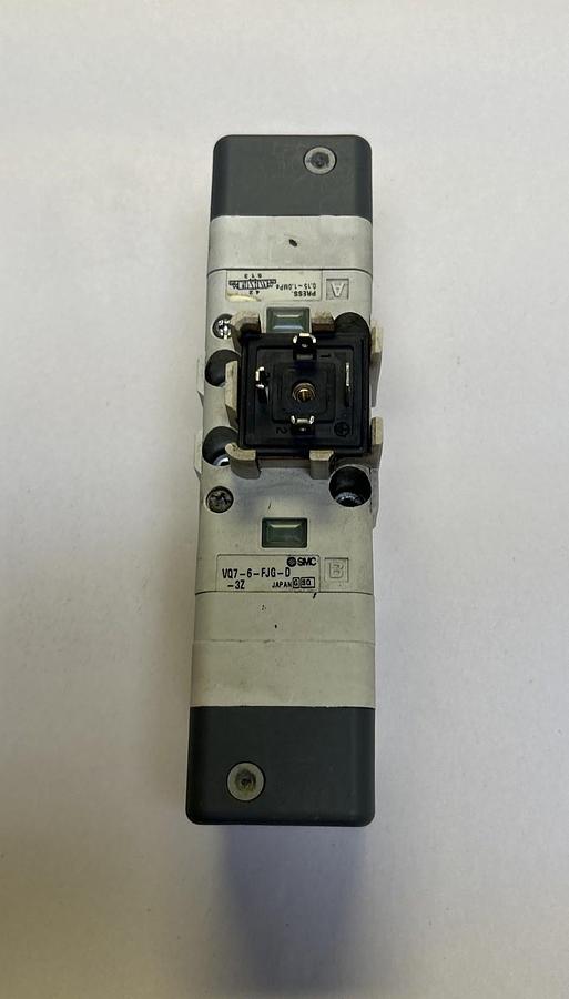 Used SMC,VQ7-6-FJG-D-3Z,DOUBLE SOLENOID VALVE