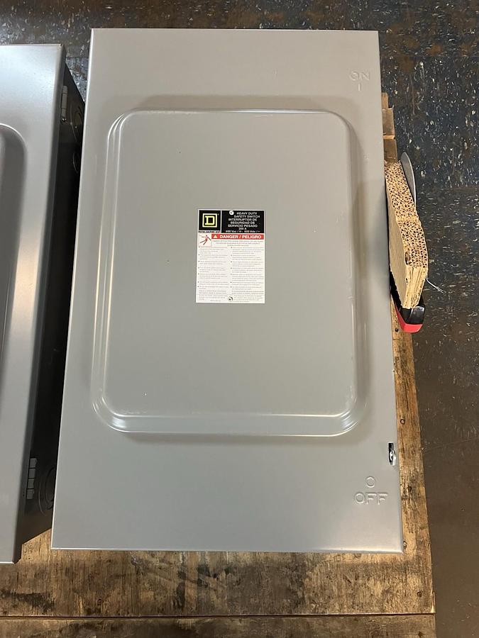SQUARE D,HU364,NON FUSIBLE DISCONNECT SWITCH 200A 600V 3PH