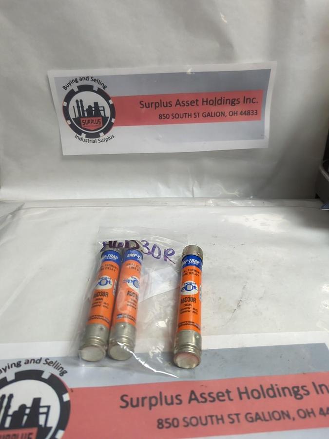 Used FERRAZ SHAWMUT,A6D30R,SMART-SPOT FUSE 30 AMP LOT OF 3 PRE-OWNED