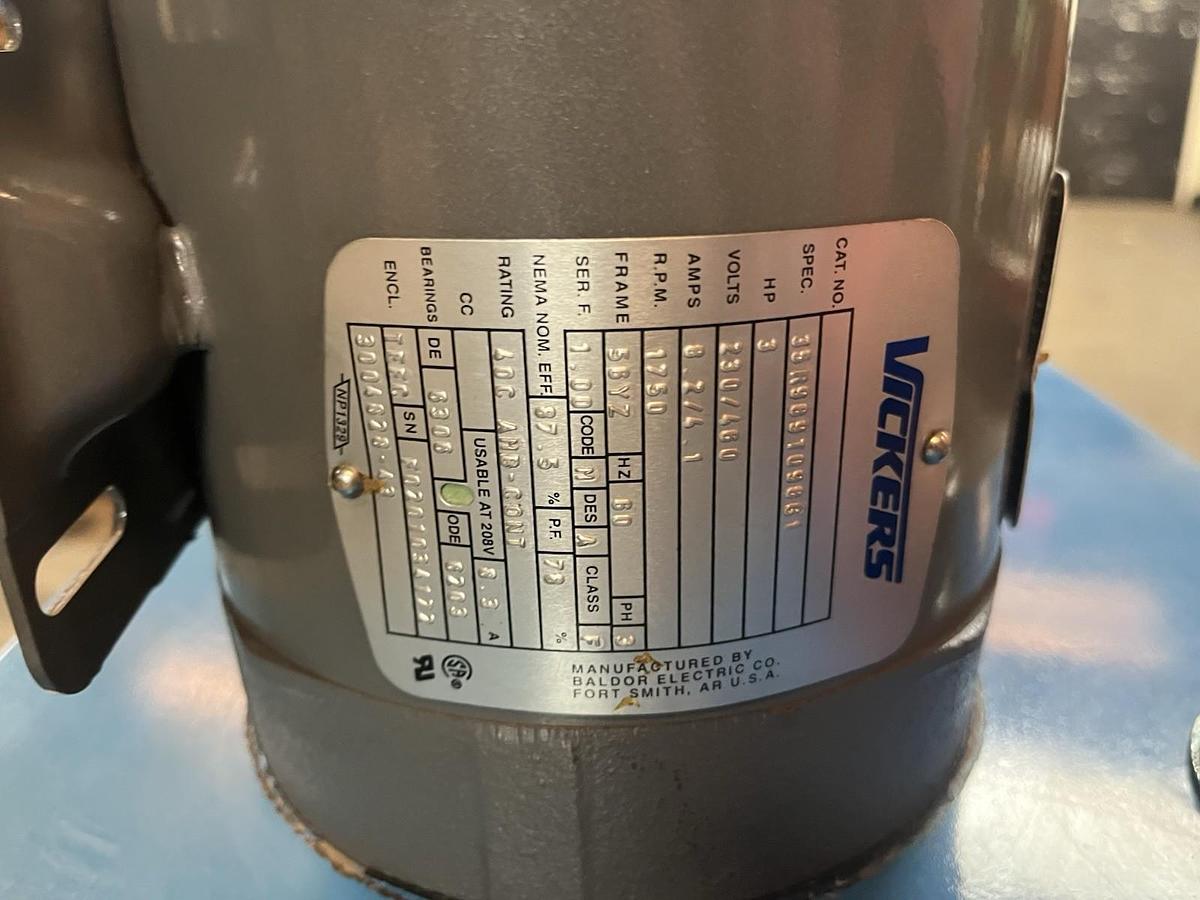 Used VICKERS,PSSPA1010V,HYDRAULIC POWER PUMP PACK 3HP 10GALS 3PH 3044417