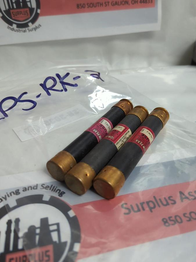 Used COOPER BUSSMANN,LPS-RK-2,LOW-PEAK 2 AMP FUSE LOT OF 2 PRE-OWNED