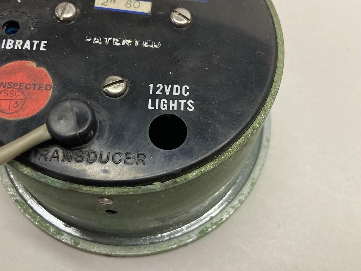 Used Signet Scientific,Model MK-309,Transducer 1-1/2 Inch 12VDC Lights 30900