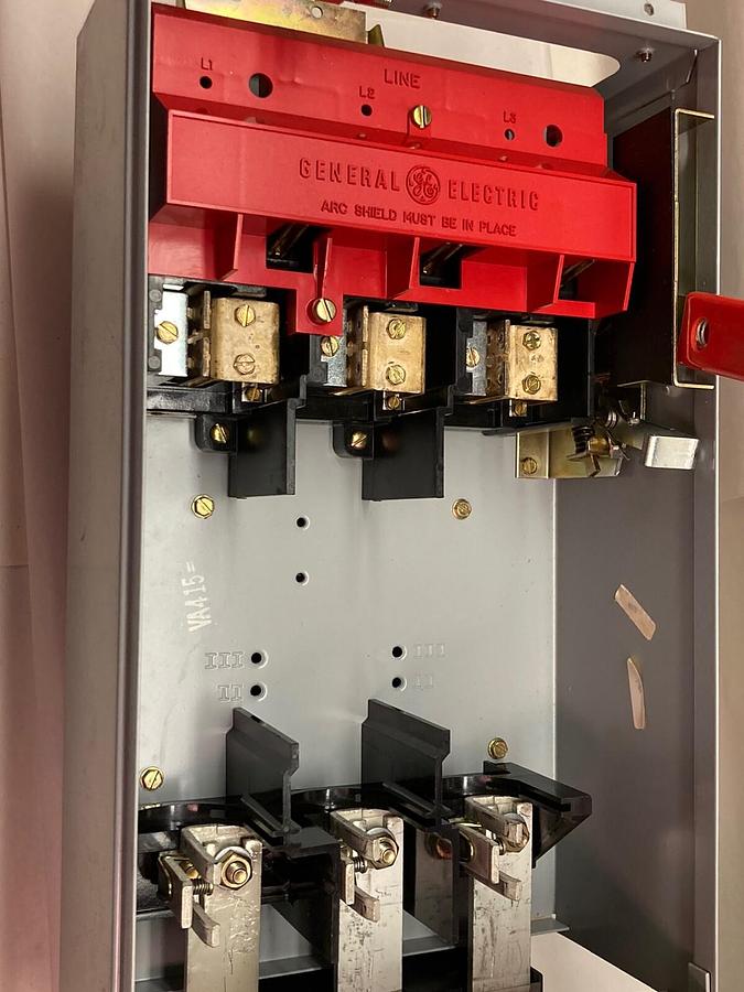 Used General Electric,ADS32200HB,Spectra 200A Fusible Switch 240V 60HP