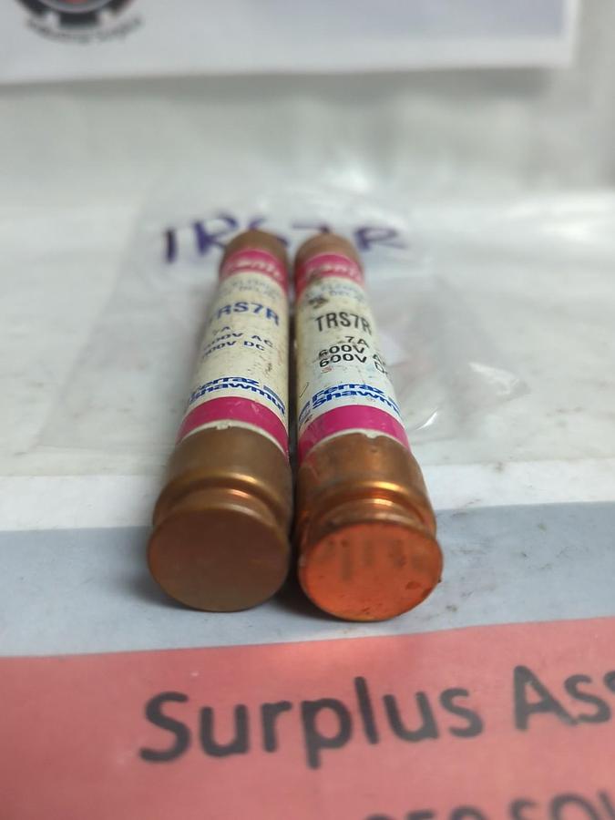 Used FERRAZ SHAWMUT,TRS7R,TRI-ONIC 7 AMP FUSE LOT OF 2 PRE-OWNED