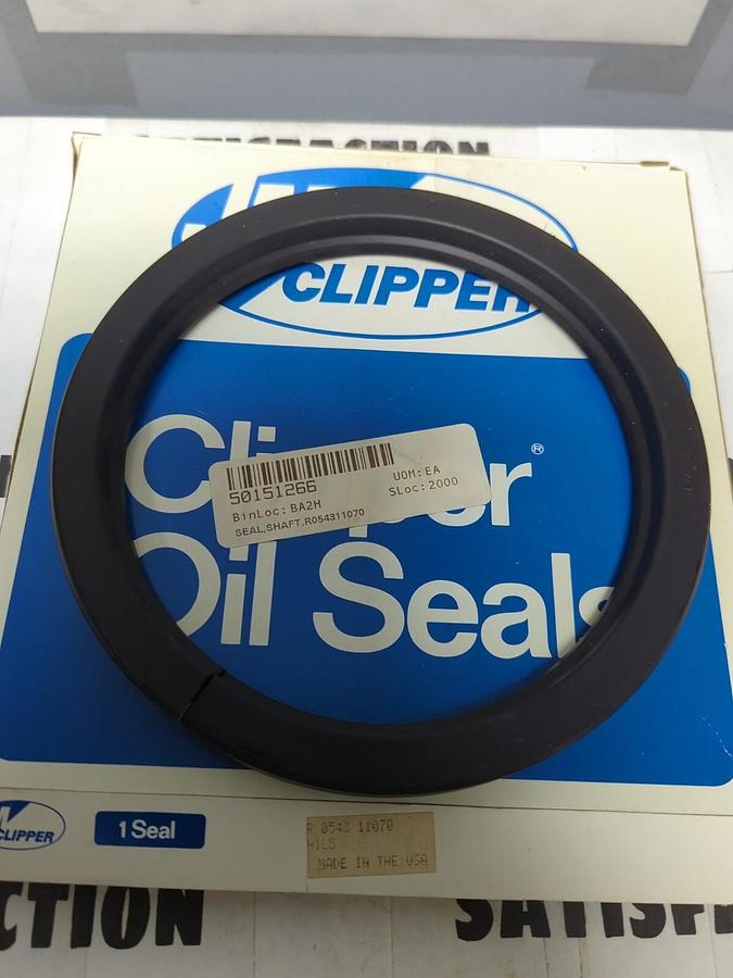 JM CLIPPER,R054311070,OIL SEAL 5.438 IN ID 6.75 IN OD  .625 IN W NOS
