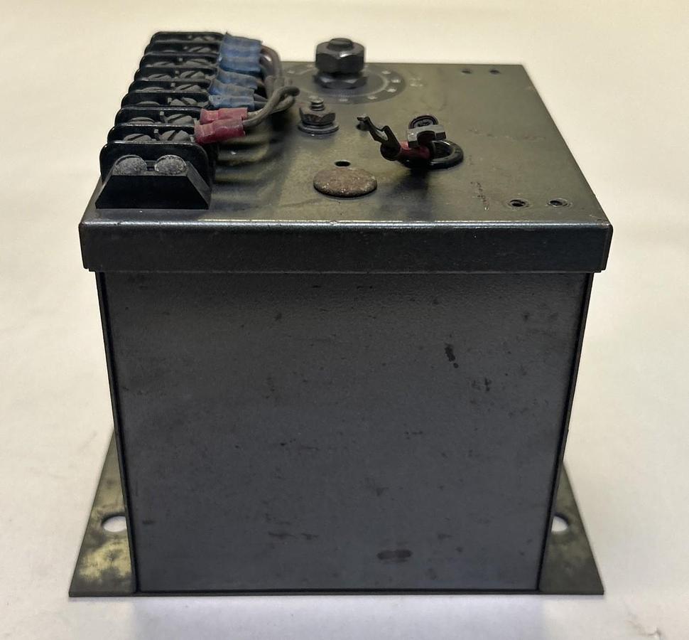 Used MAGNETICS INC,HD2E1-1-50051,VOLTAGE TRANSDUCER 0-200V