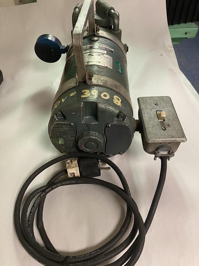 Used GAST,0522-V103-G18D,VACUUM PUMP 1/4HP 115V 1PH