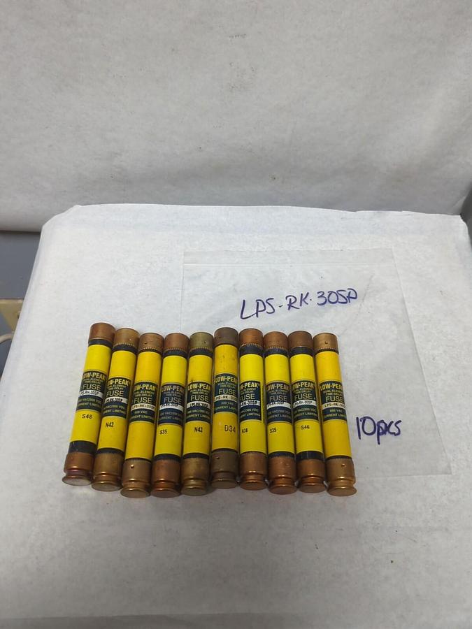 Used COOPER BUSSMANN,LPS-RK-30SP,LOW-PEAK 30 AMP FUSE LOT OF 10 PRE-OWNED