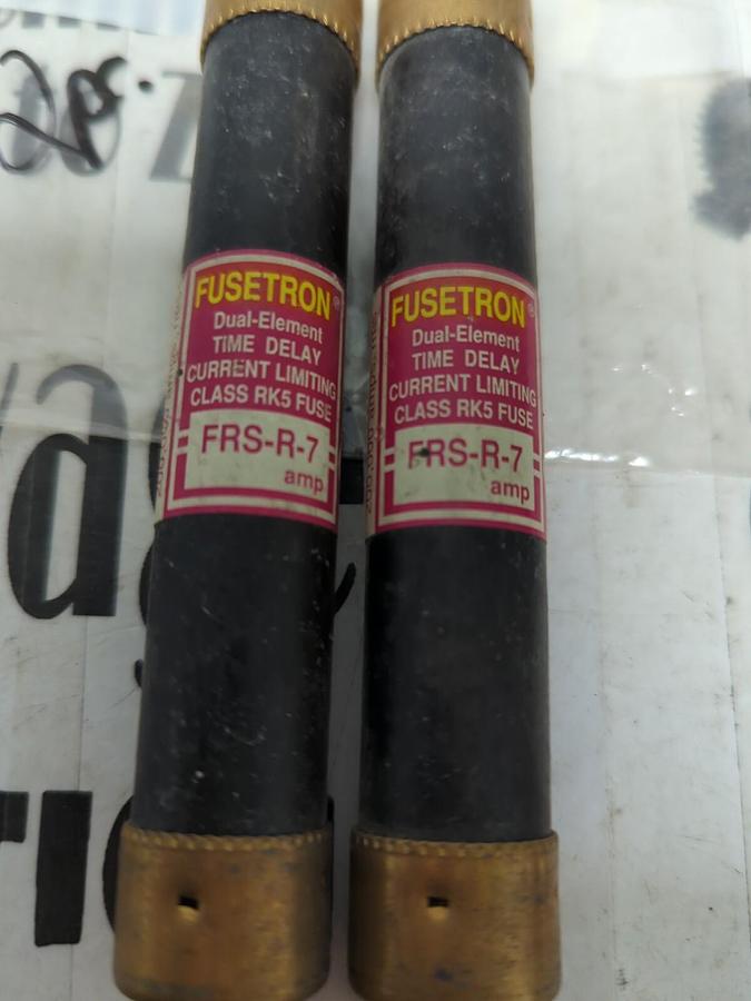 COOPER BUSSMANN,FRS-R7,FUSETRON 7 AMP FUSES LOT OF 2 NOS