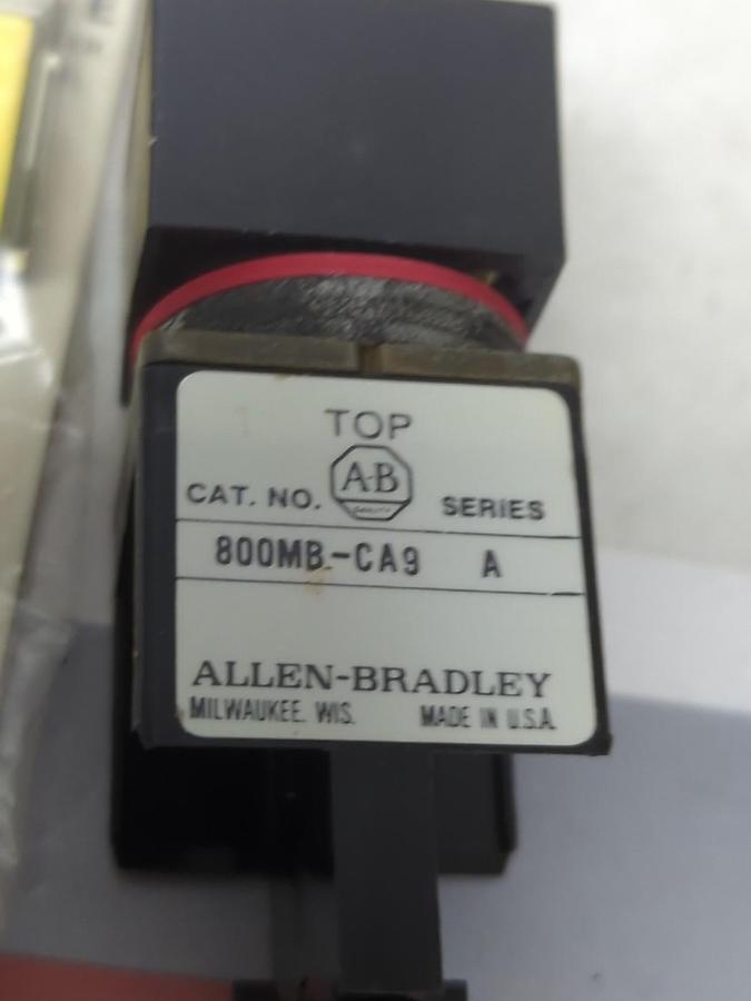 ALLEN-BRADLEY,800MB-CA9,SERIES A SQUARE FLUSH HEAD PUSHBUTTON NOS