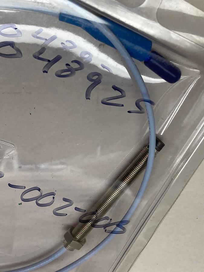 Bently Nevada,330101-00-35-10-11-00,Vibration Probe 3300 XL 8MM