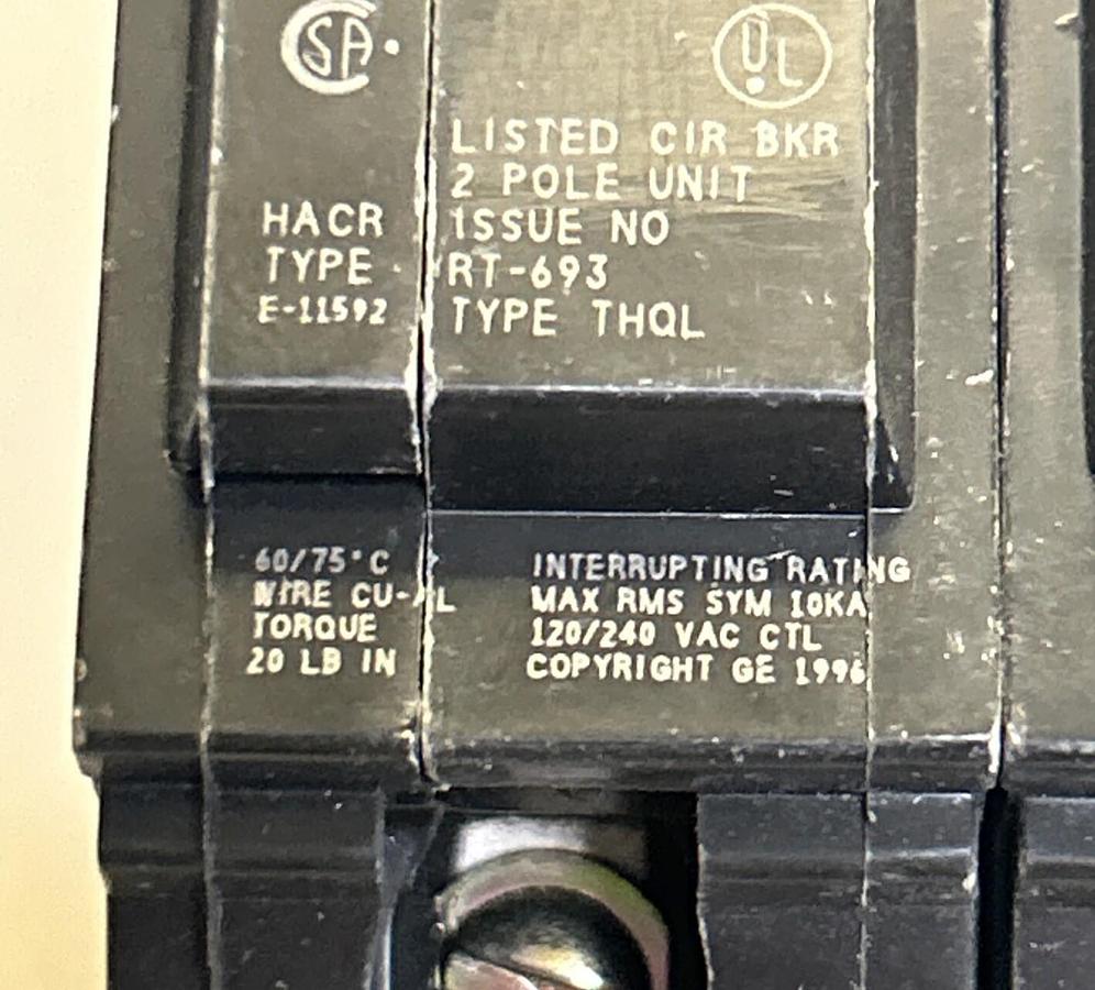 GENERAL ELECTRIC,THQL2120,CIRCUIT BREAKER 20A 120/240V 2P LOT OF 3 NOS