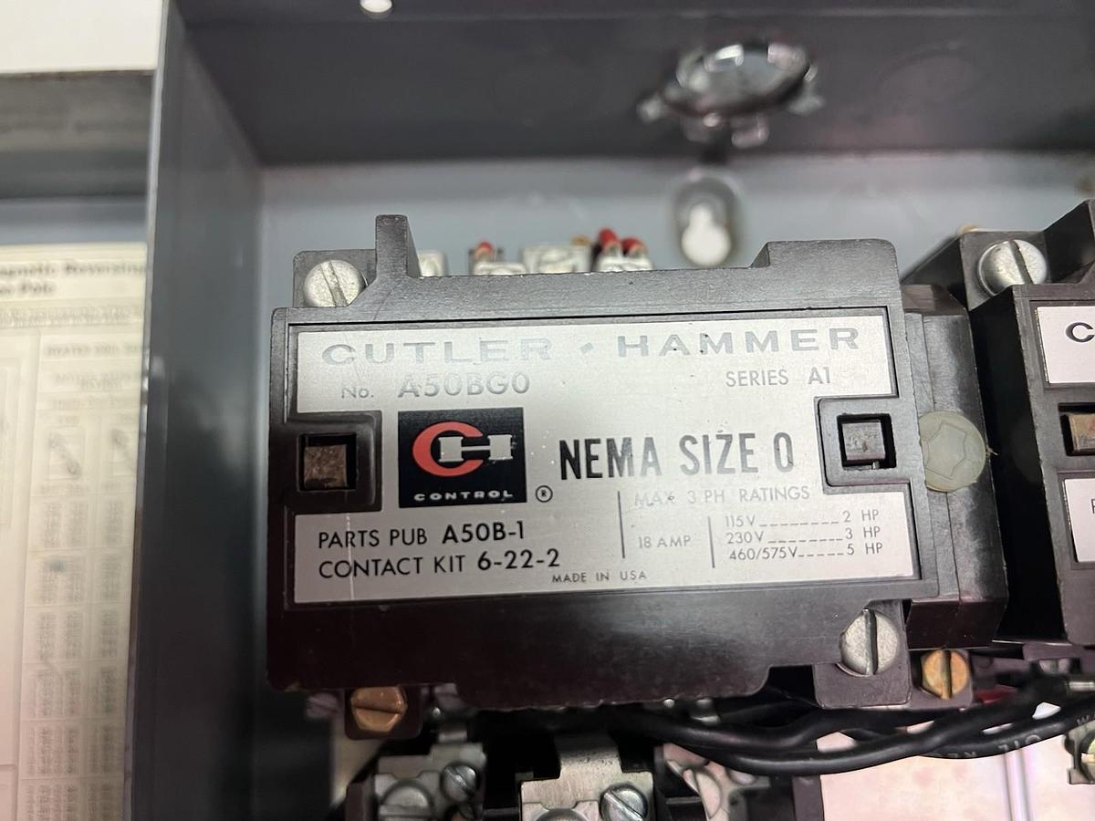 Used CUTLER HAMMER,A50BG0,REVERSING STARTER SIZE 0 W/ENCLOSURE