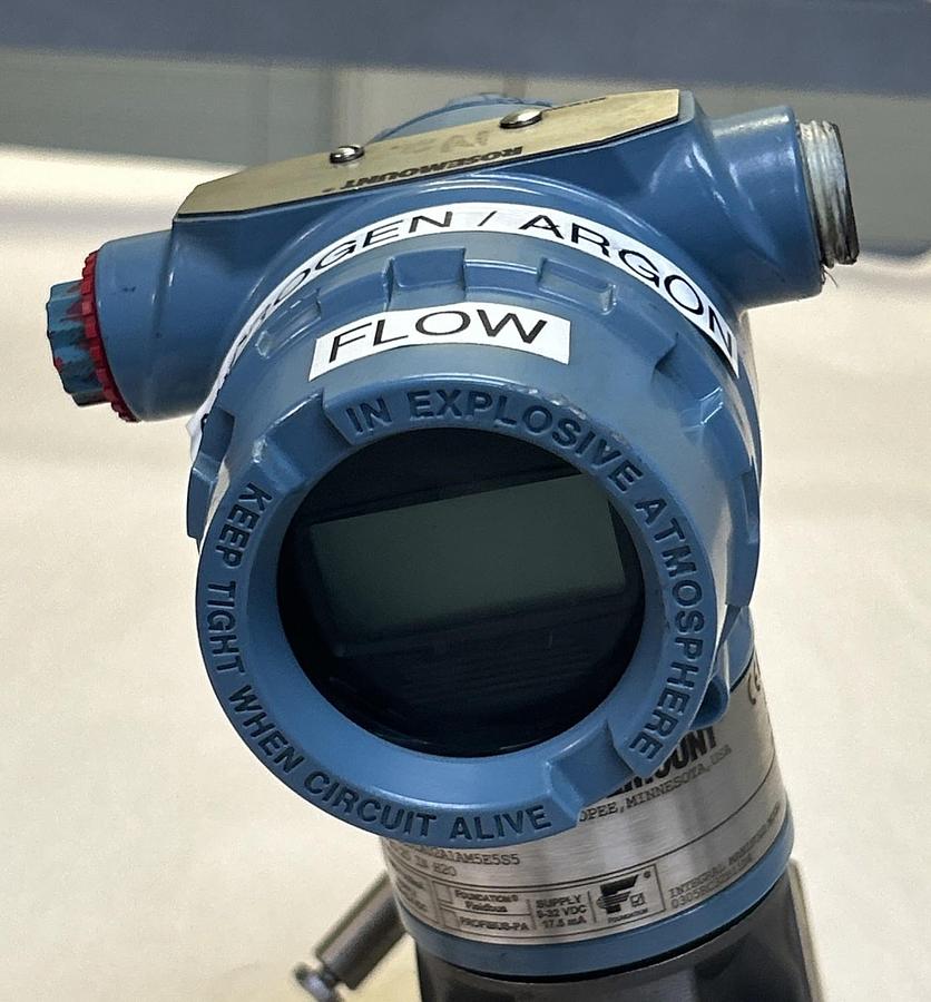 Used ROSEMOUNT,3051CD1A02A1AM5E5S5,PRESSURE TRANSMITTER