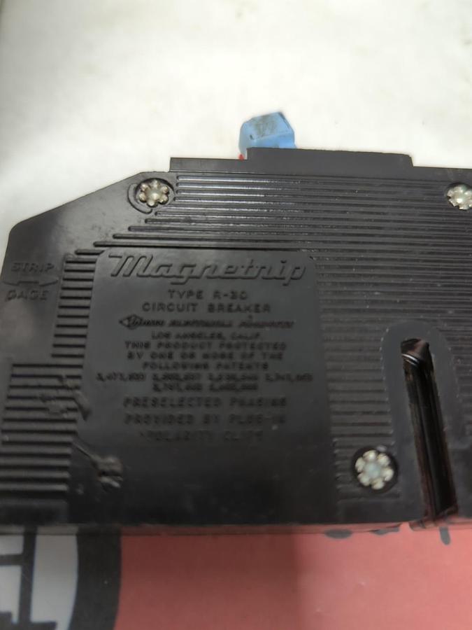 Used ZINSCO,R381520,TANDEM CIRCUIT BREAKER 15/20 AMP 1-POLE LOT OF 2 PRE-OWNED