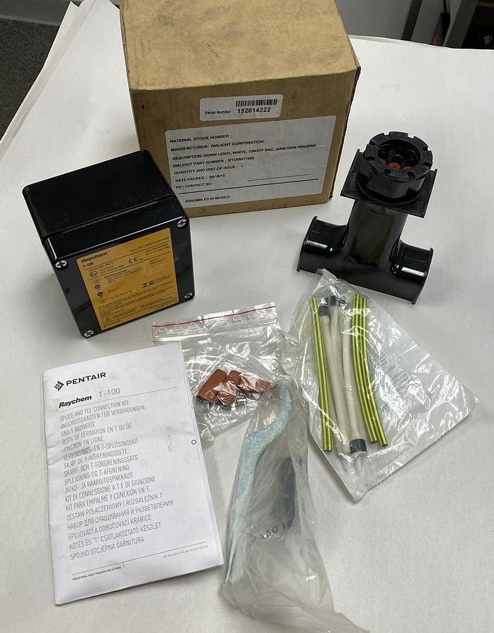 Used DIALIGHT,RTO0W17005,DOWN LIGHT WHITE JUNCTION HOUSING 120/277VAC NOS