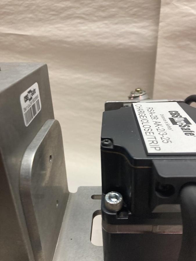 Used CBSArcSafe,RSA-29,Remote Switch Actuator Stroke 1 RSO-IIID