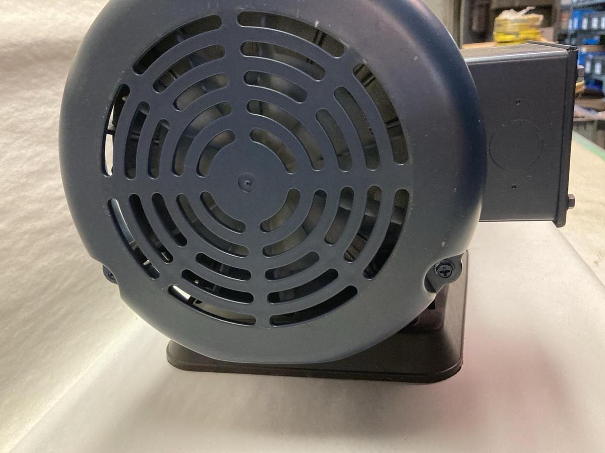 Rockwell,2 Inch,Centrifugal Pump w/Leeson 3-Phase 3450rpm 2Hp Fr:56C