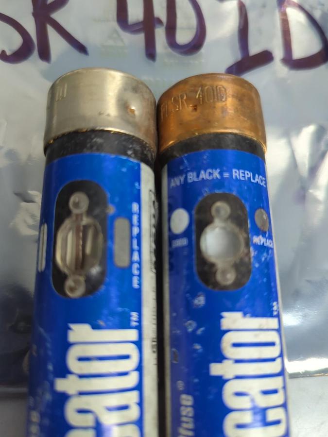 Used LITTELFUSE,FLSR40ID,INDICATOR 40 AMP FUSE LOT OF 2 PRE-OWNED