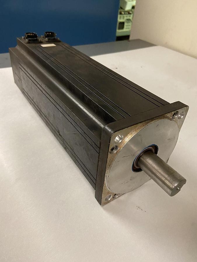 Used Parker MTS Automation,MPM1143B8QWY1N,Servo Motor 1.8KW 2.4Hp 230V 2100RPM