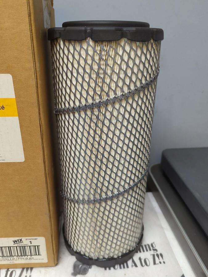 Used WIX,46671,RADIAL SEAL OUTER AIR FILTER NEW