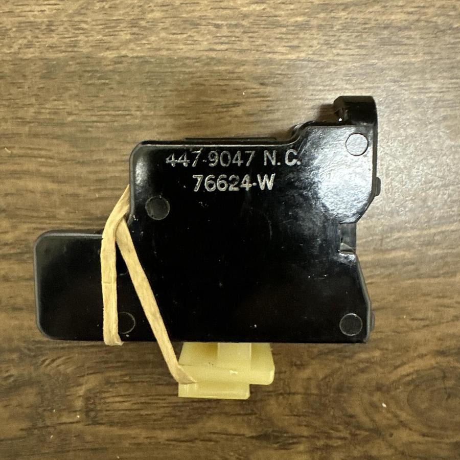 Josyln Clark,447-9047,Pole Relay 10Amp BOX of 10