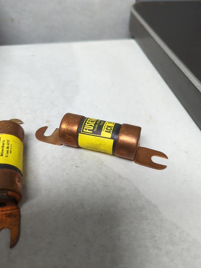 BUSSMANN,ACK-250,DUAL ELEMENT FUSE 250 AMP LOT OF 3 NOS
