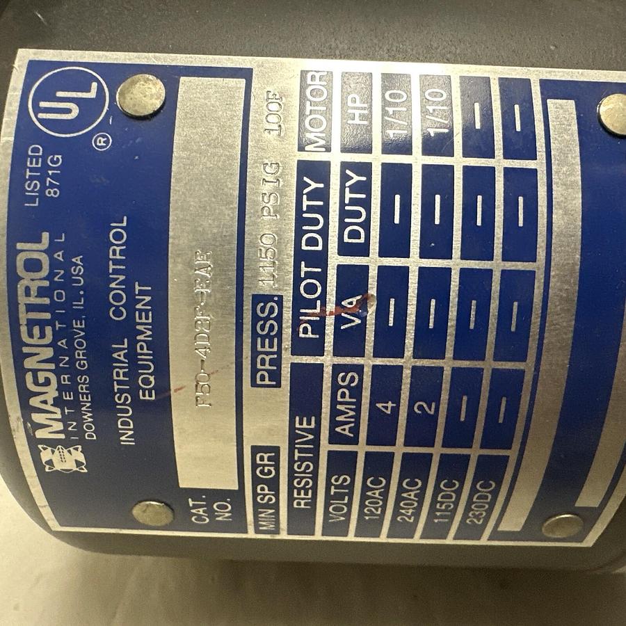 Magnetrol,F50-4D2F-EAE,1150 PSI Industrial Control Equipment
