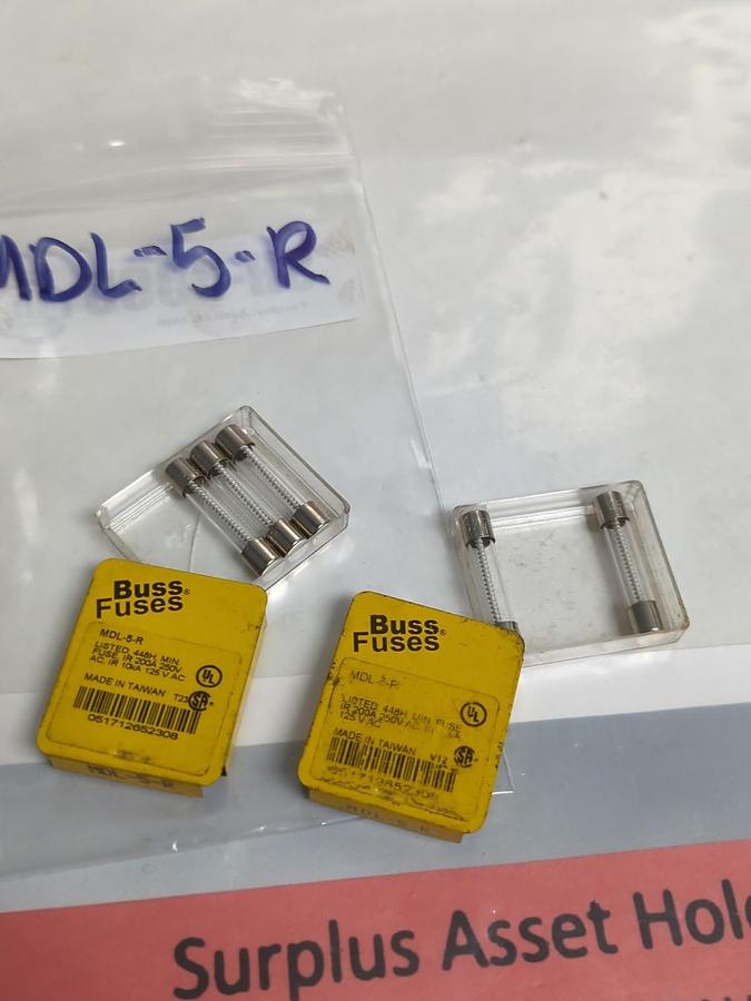 COOPER BUSSMANN,MDL-5-R,5 AMP FUSE LOT OF 5 NOS