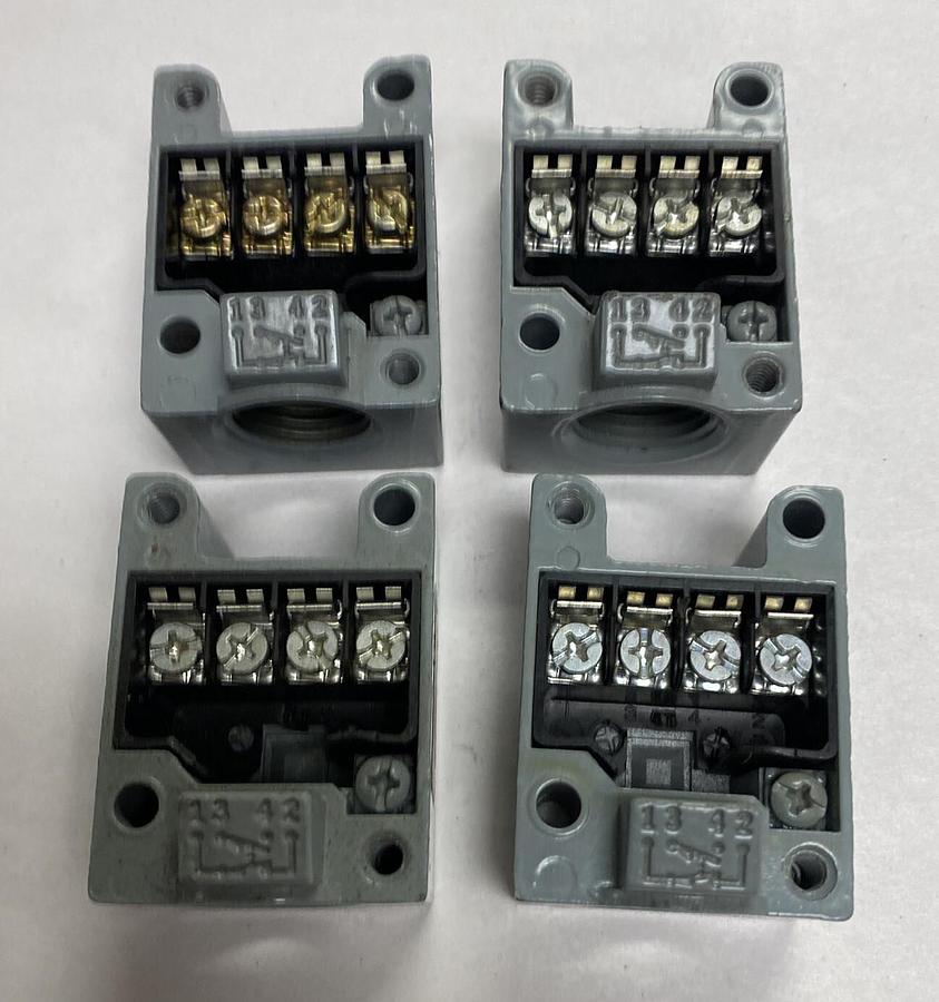 Square D,9007CT52,Limit Switch Receptacle Lot Of 4 NOS