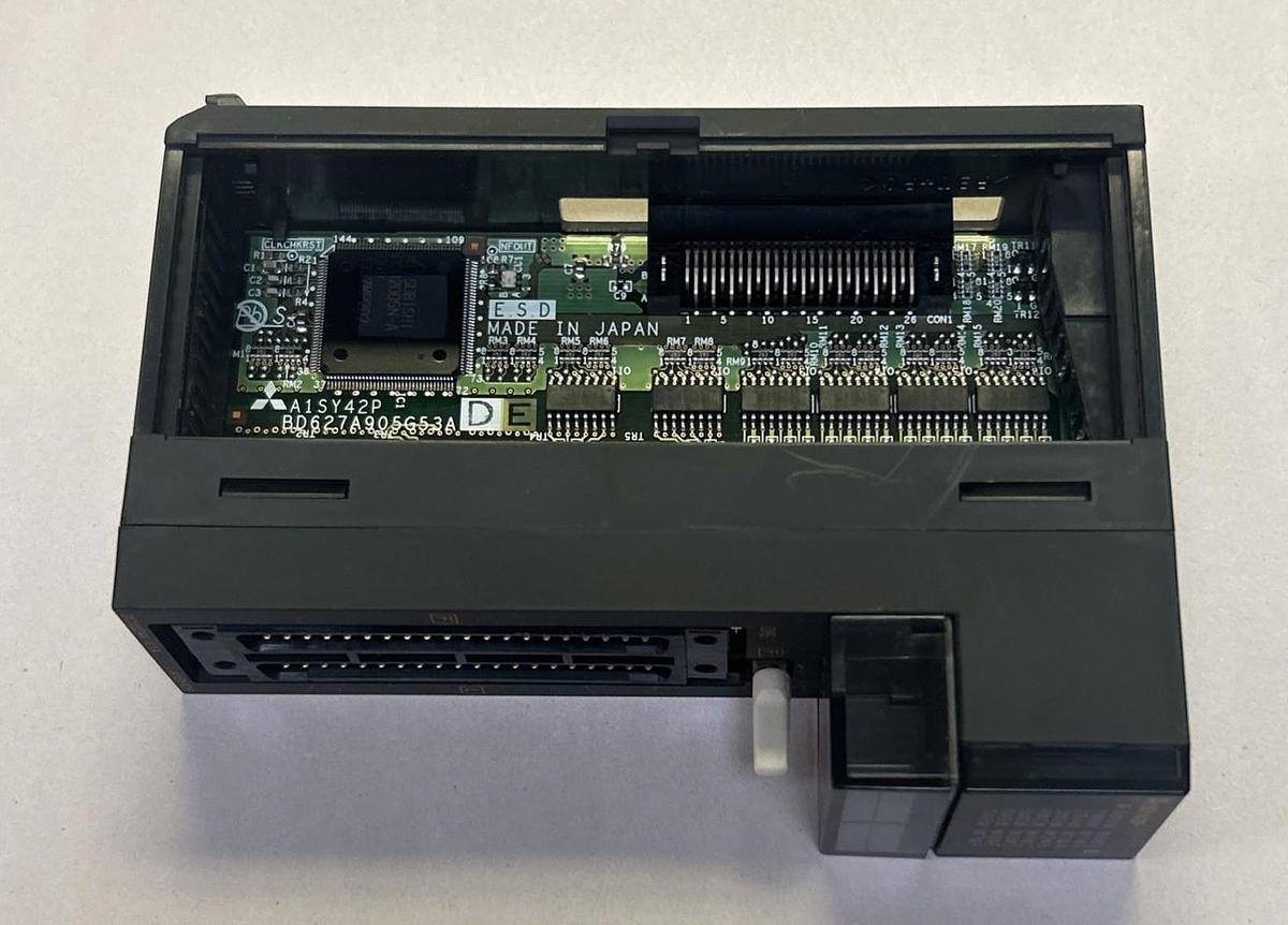 Used MITSUBISHI,A1SY42P,OUTPUT MODULE