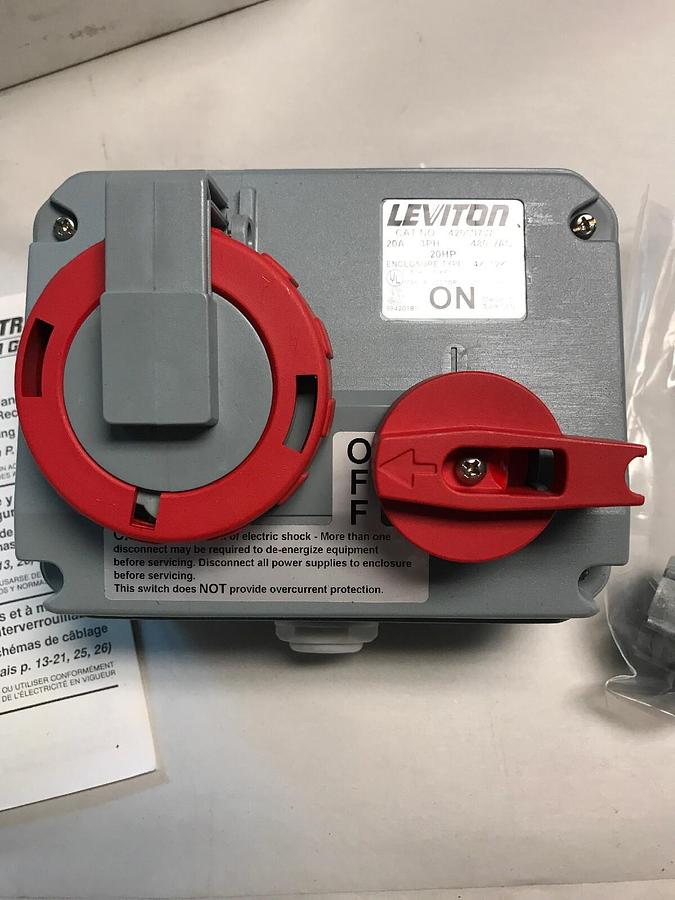 Used Leviton,420M17W,Mechanical Interlock Watertight Pin and Sleeve