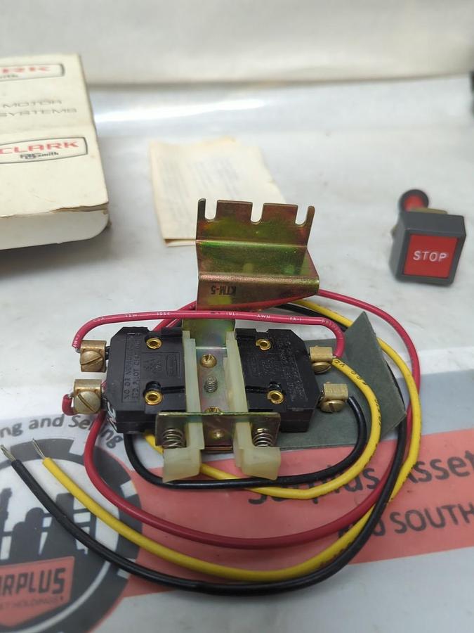 CLARK,KTM-5,START/STOP PUSHBUTTON NEMA 1 NOS