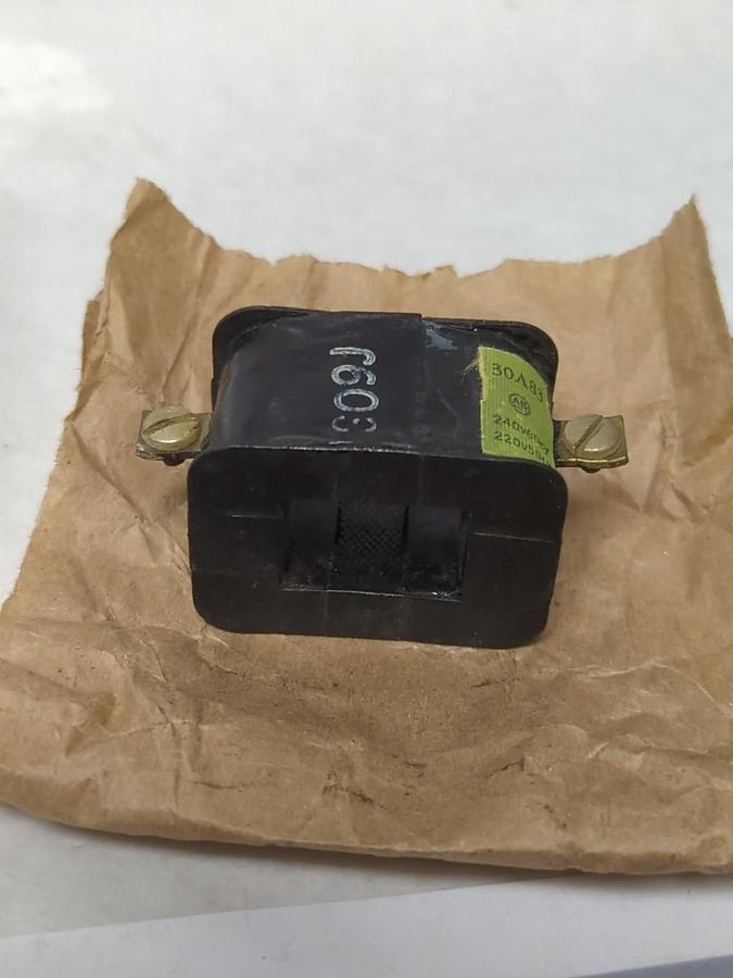 Used ALLEN-BRADLEY,30A83,COIL 240V 60CY 220V 50CY PRE-OWNED