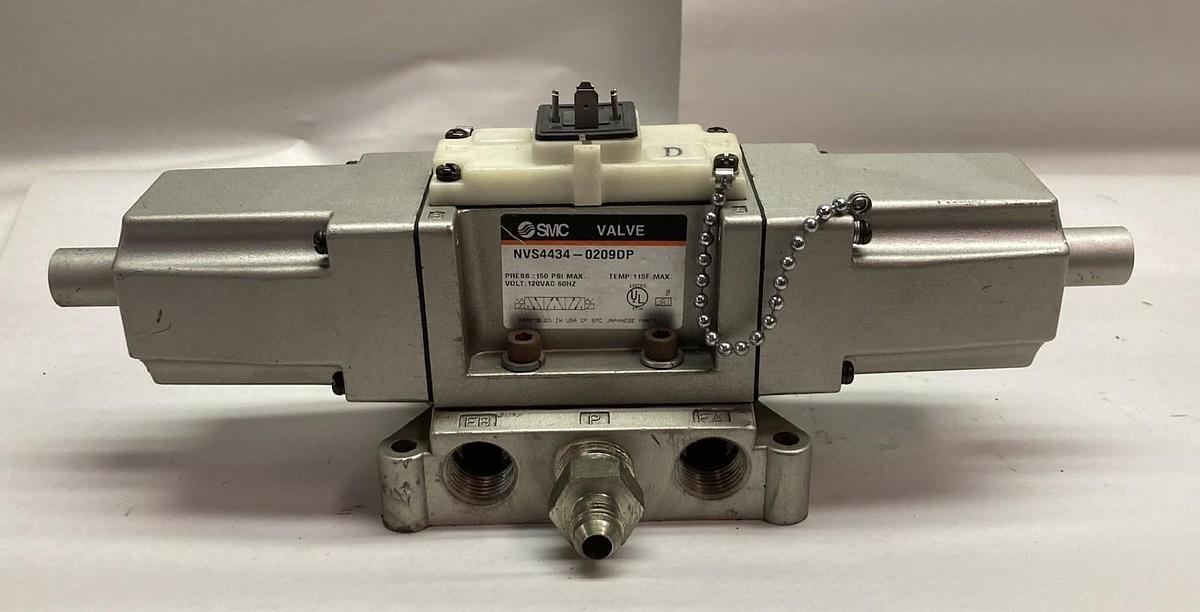 Used SMC,NVS4434-0209DP,Directional Valve 110/120V 50/60Hz 0.20A