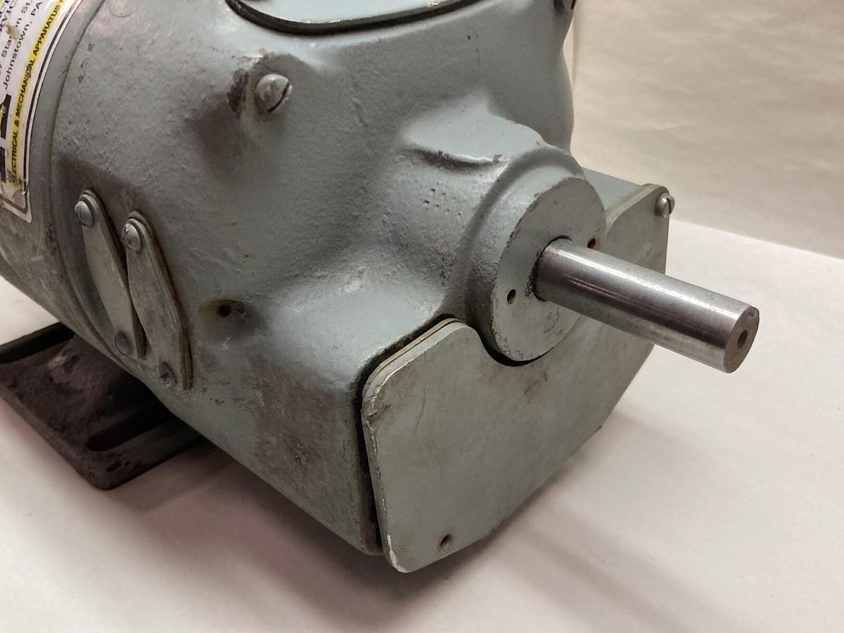 Used General Electric,5BC46AB1611A,Tachometer Generator 1000rpm 100v