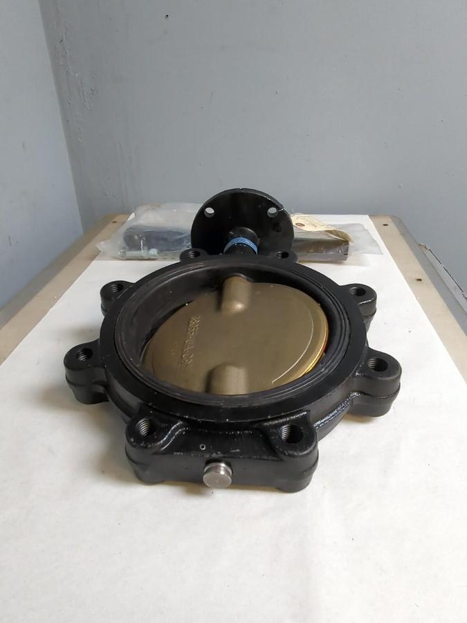 MILWAUKEE VALVE,ML233E,BUTTERFLY VALVE PIPE SIZE 8 IN WITH HANDLE MISSING BOX