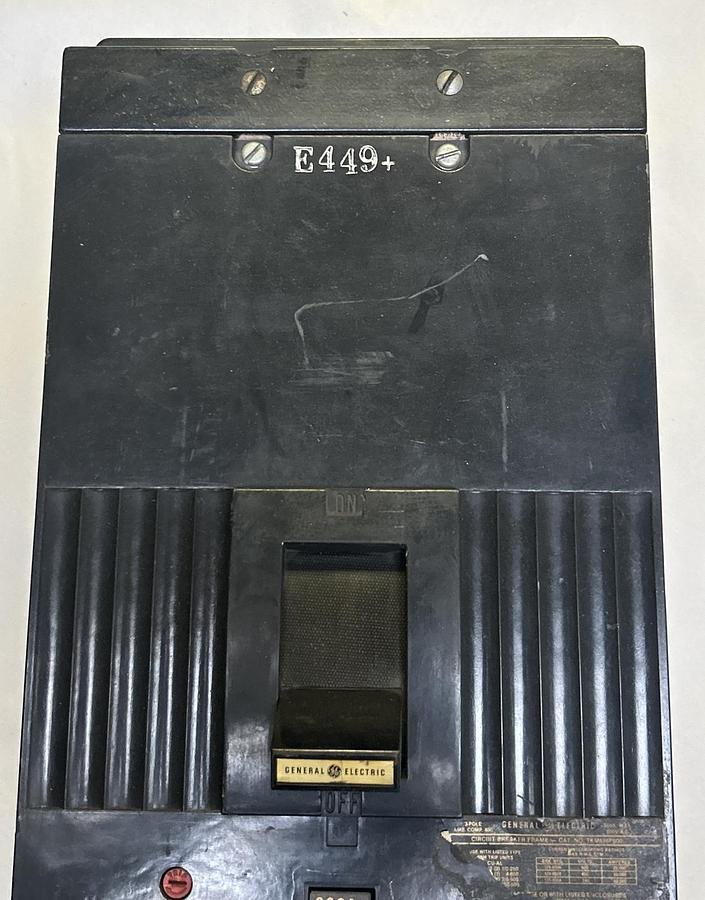 Used GENERAL ELECTRIC,TKM836F000,CIRCUIT BREAKER 800A 600V 3P