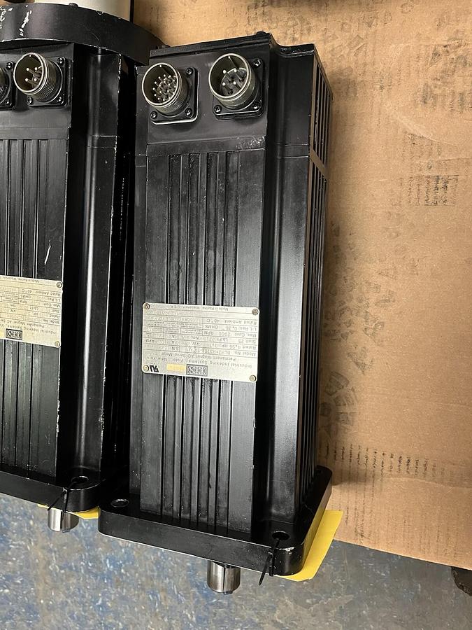Used IIS,BLM7-R3700-1024,PERMANENT MAGNET AC SERVO MOTOR