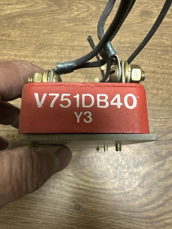 Used Harris,V751DB40-Y3,Varistor LOT of 3