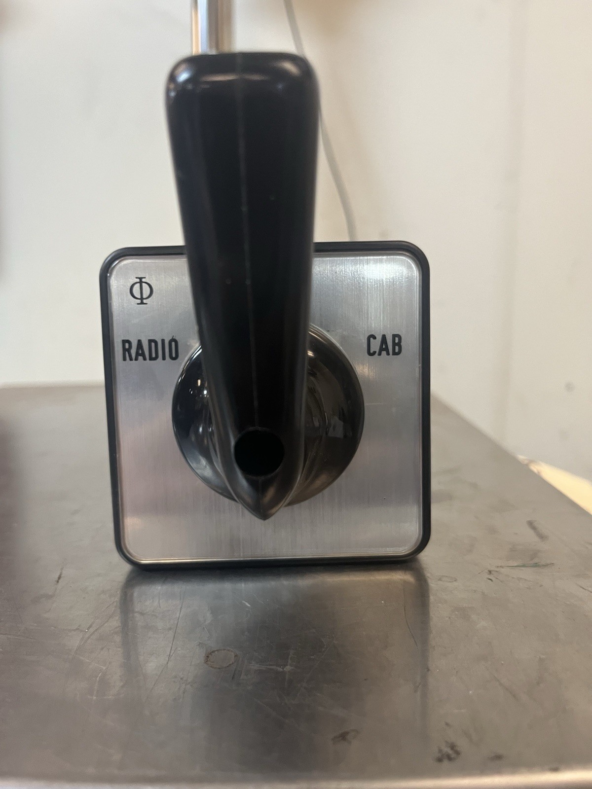 KRAUS NAIMER,A11C,COMPACT CAM-OPERATED ROTARY CONTROL SWITCH