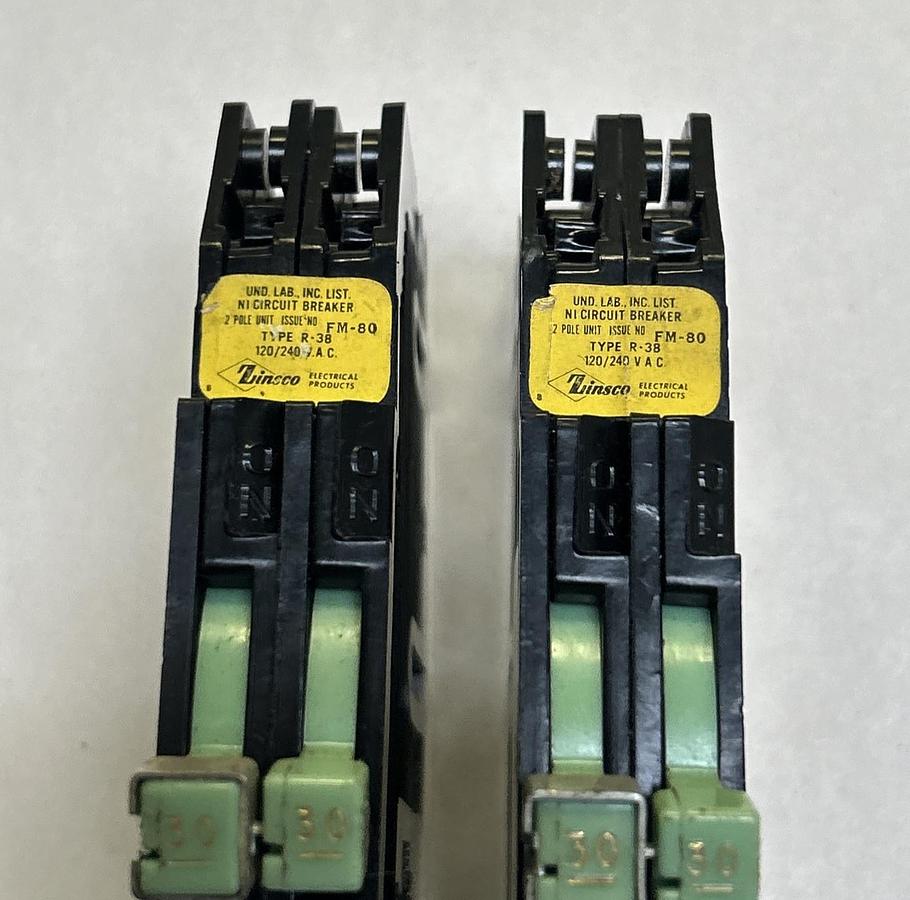 Used ZINSCO,R-38,TANDEM CIRCUIT BREAKER 30A 120/240V 2P