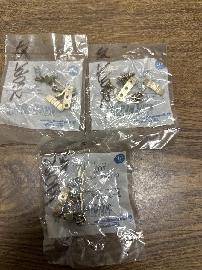 Used Allen Bradley,Z-34037,Size 0 Single Pole Contact Kit LOT of 3