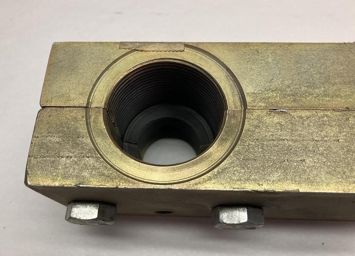 Used Fisher,18A169X012,Stem Connector Assembly