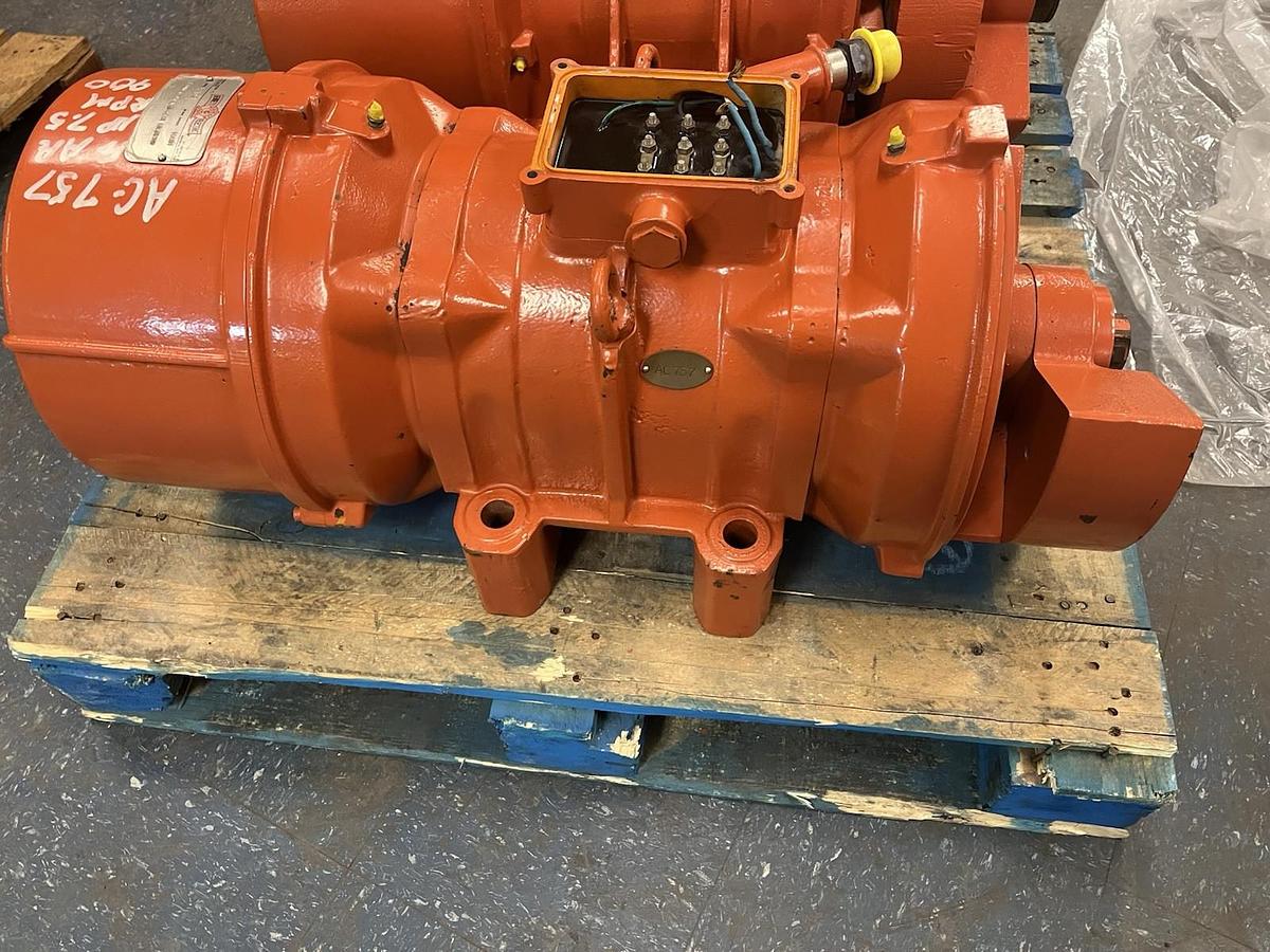 Used MILLER,7.5HP,ELECTRIC VIBRATOR,230/460V 3PH