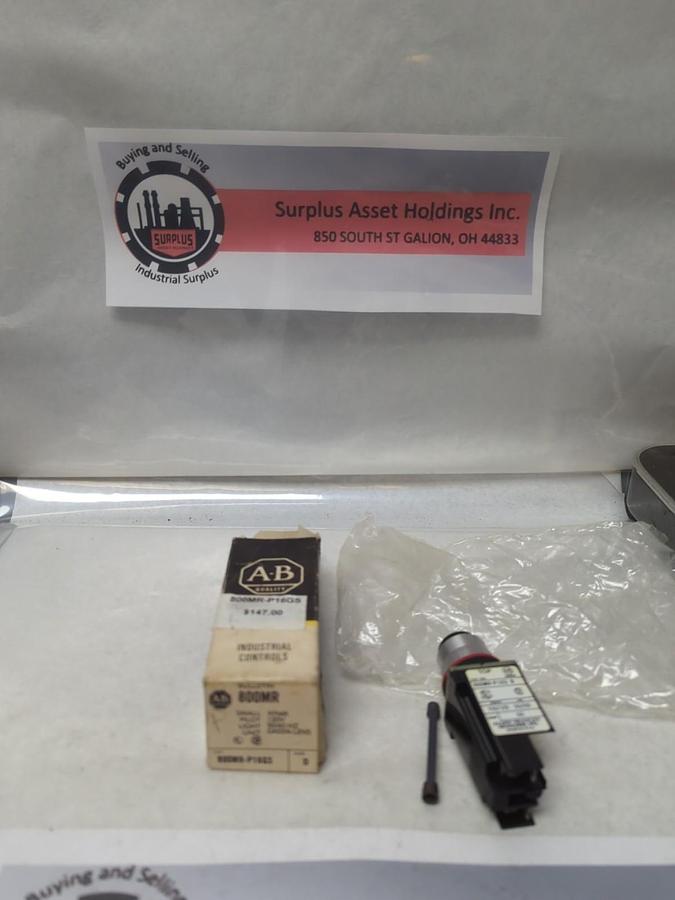 ALLEN-BRADLEY,800MR-P16GS,SMALL PILOT LIGHT 120V 50/60HZ GREEN NOS