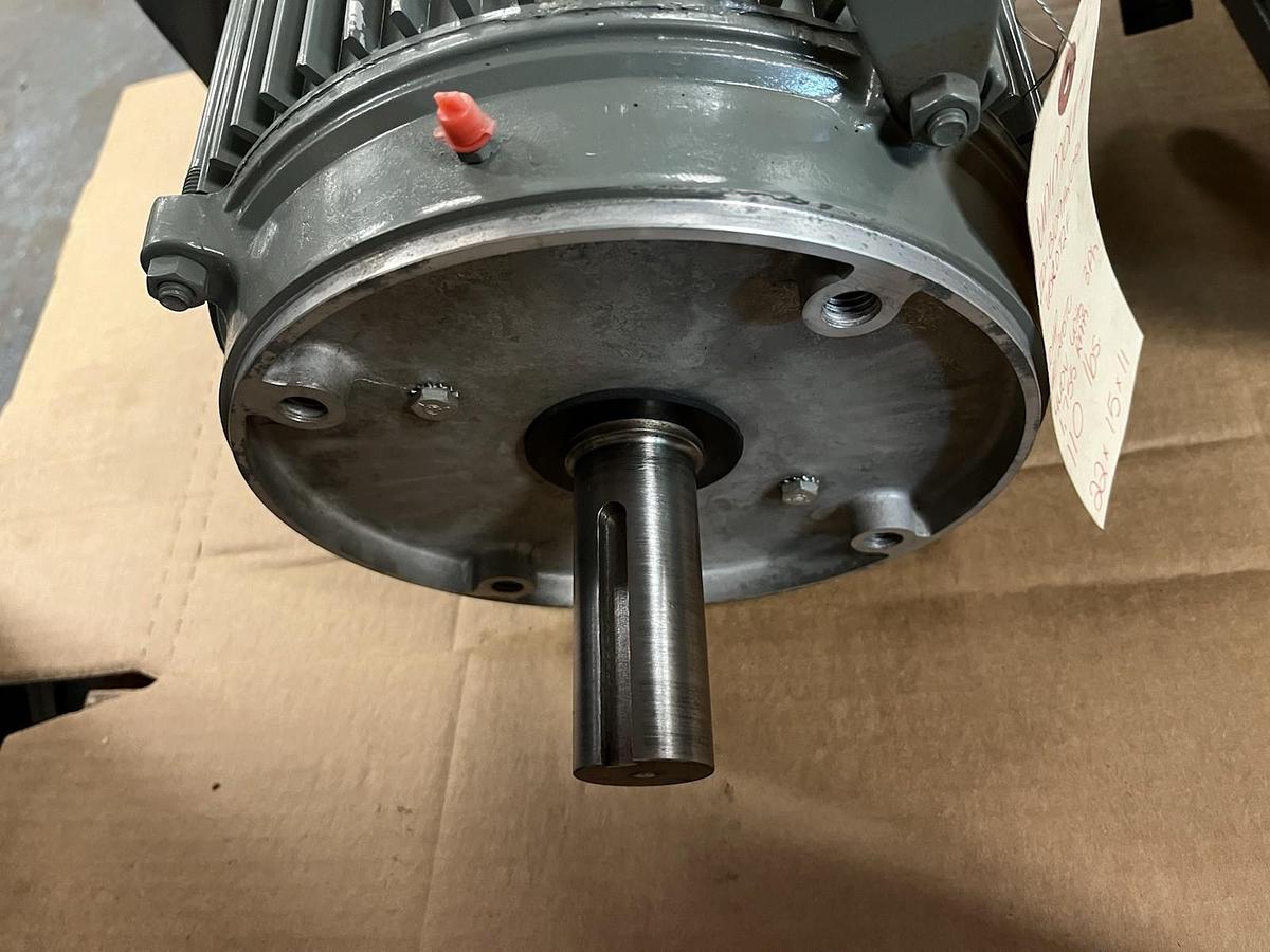 Used US EMERSON,UNIMOUNT 125,MOTOR 10HP 3PH 1755RPM 215TC