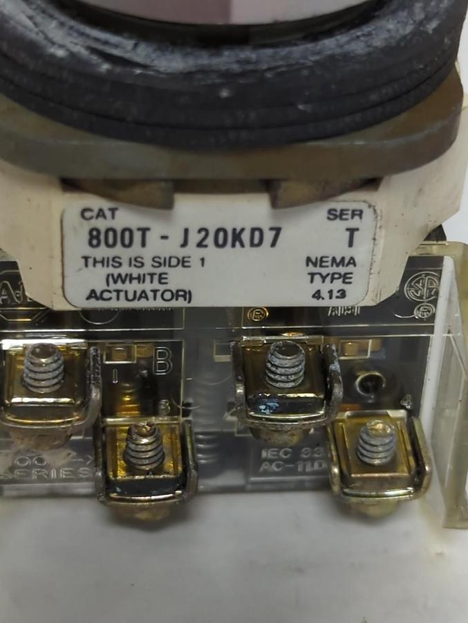 Used ALLEN BRADLEY,800T-J20KD7,SER T SELECTOR SWITCH PRE-OWNED